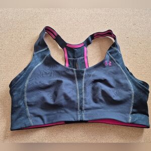 Under Armour Sports Bra Size 38 C